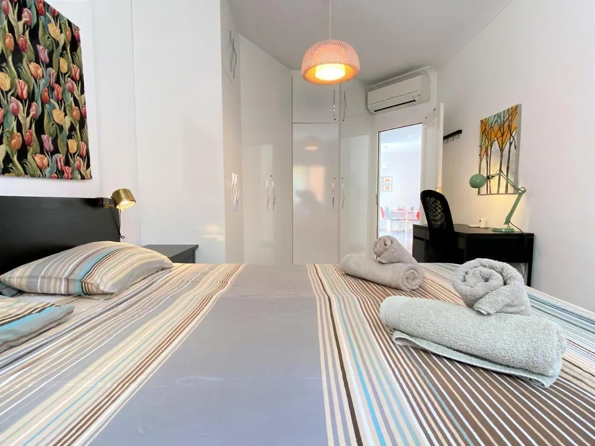 Medina Torrecilla Beach Casasol نيرخا إسبانيا